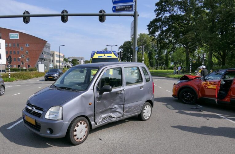 Gewonde bij aanrijding in Enschede