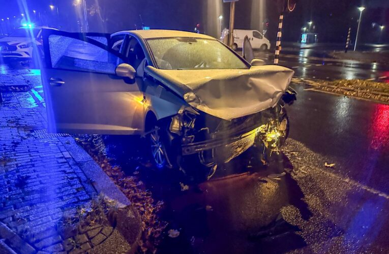 Meerdere gewonden bij aanrijding in Enschede